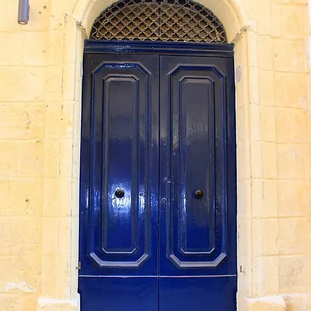 Pensjonat Casa Lapira *