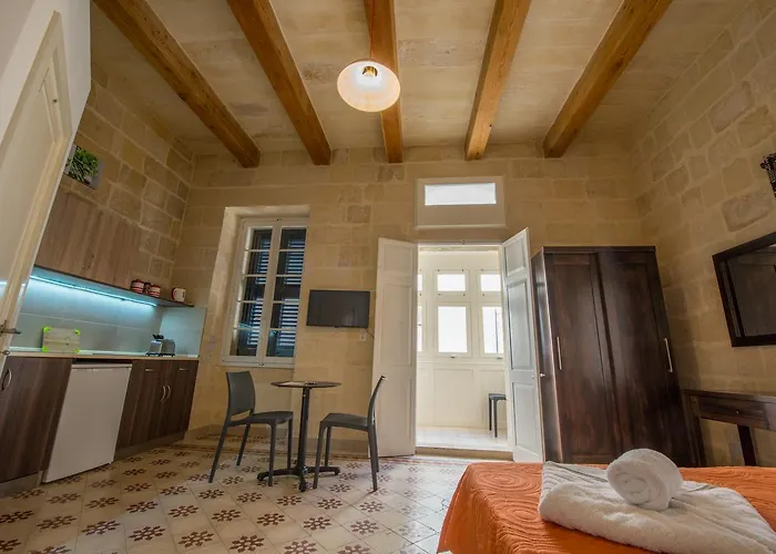 Casa Lapira 3* Валетта